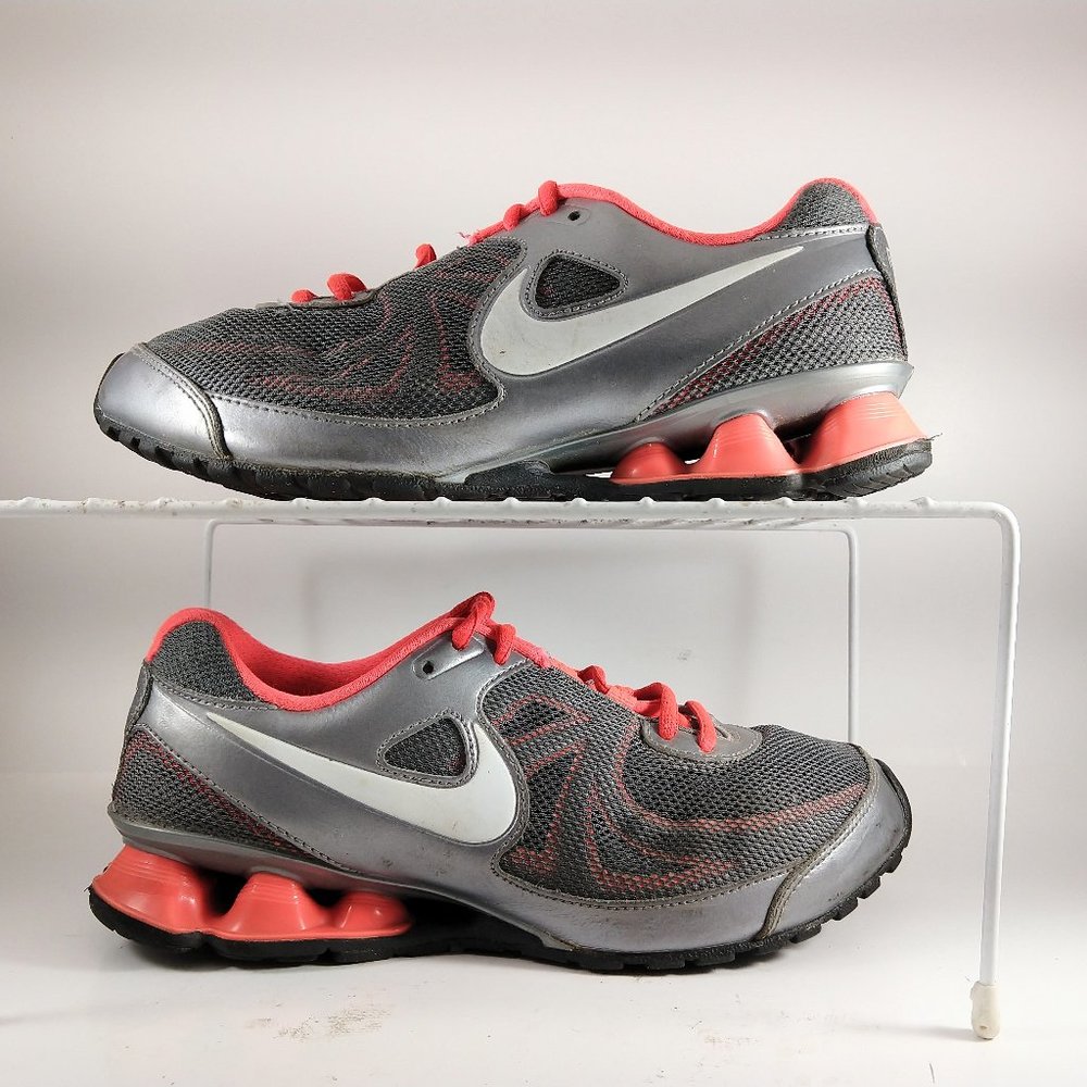 Nike Reax Run 7 Womens Sz 7 Gray Casual Comfort
